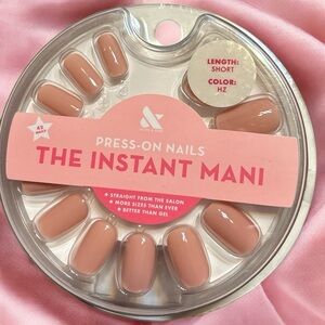 Olive & June The Instant Mani Press-On Nails